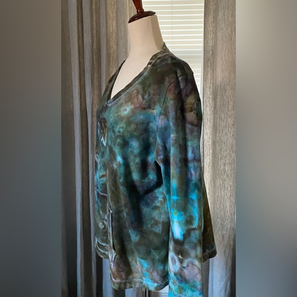 Liz wear Customized Tie Dye French Terry Top - XL - Picture 2 of 5